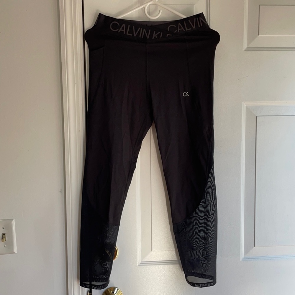 Crossover workout leggings